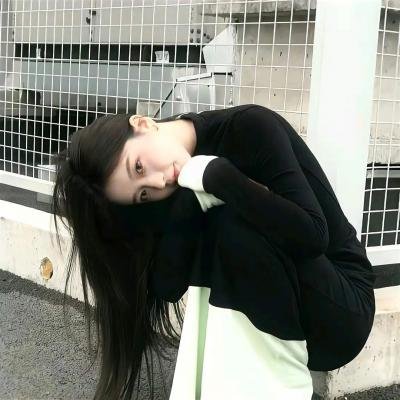 签约艺人又出大瓜：抠图式演戏，品牌连夜解约，深夜